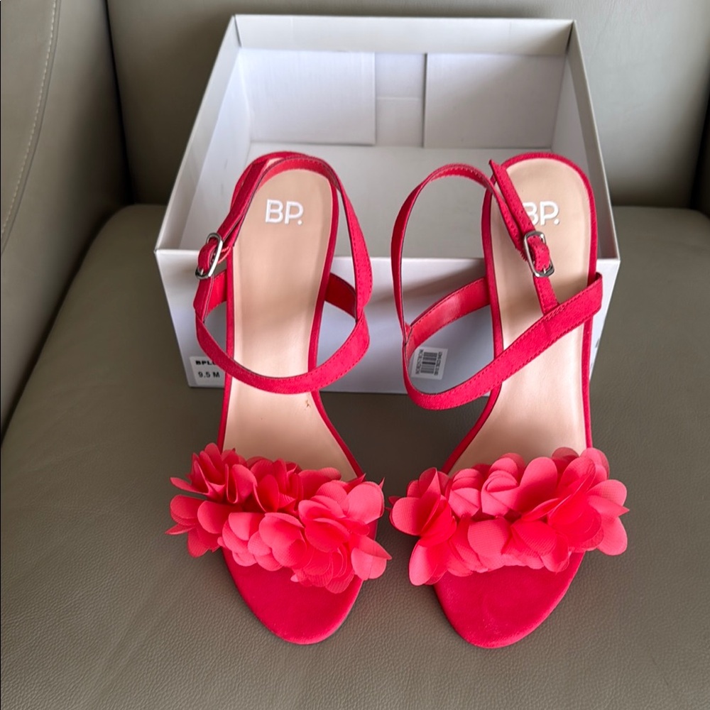 BP Women's Red Floral Heels